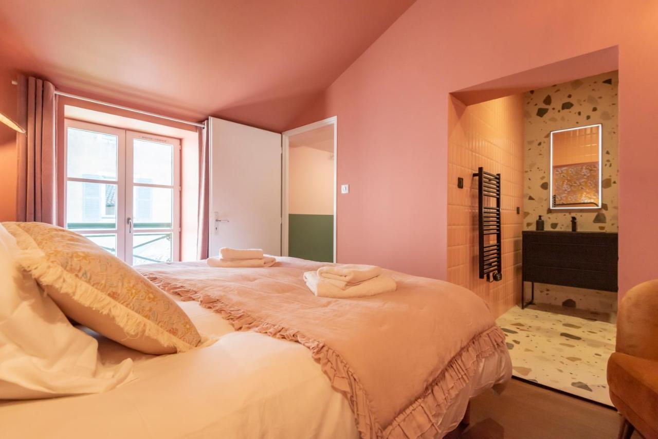 Le Vintage . Centre-Ville Macon . Atypique . Proche Gare . Wifi . Climatisation . Confortable . Exterior photo